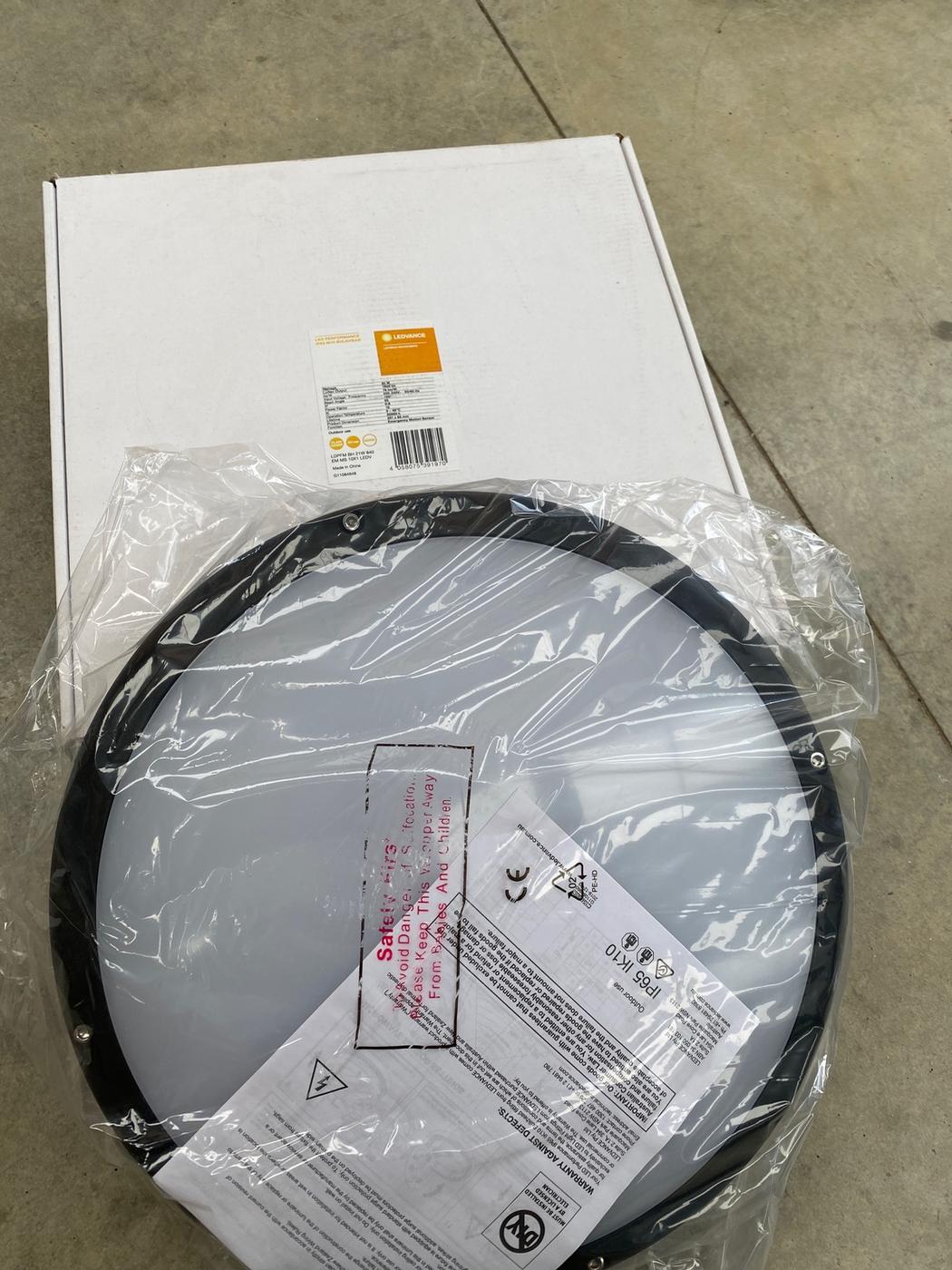 21 w led bulk head